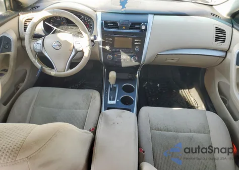 2015 Nissan Altima 2.5 из США, поврежденный, VIN 1N4AL3AP2FC228541